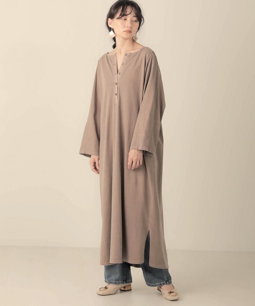 Bab（バブ）の「【WEB限定】ピグメント加工前後2WAYワンピース（ワンピース・レディース・チャコールグレー/アイボリー/モカ・FREE）」の4枚目の写真