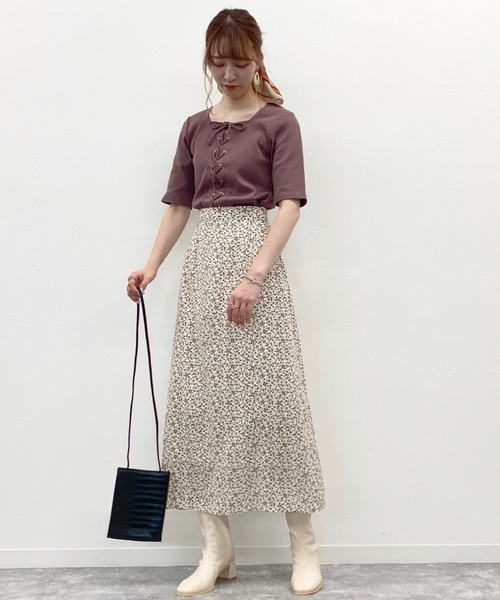 archives(アルシーヴ)の「レースアッププルオーバー(Tシャツ/カットソー・レディース・オフホワイト/ブラック/ラベンダー/ピンク系その他・MEDIUM)」の15枚目の写真