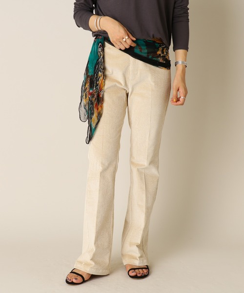 SHENERY（シーナリー）の「コーデュロイフレアパンツ（その他パンツ・レディース・ベージュ/ライトグレー・36/38）」の13枚目の写真