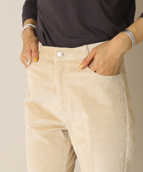 SHENERY（シーナリー）の「コーデュロイフレアパンツ（その他パンツ・レディース・ベージュ/ライトグレー・36/38）」の10枚目の写真