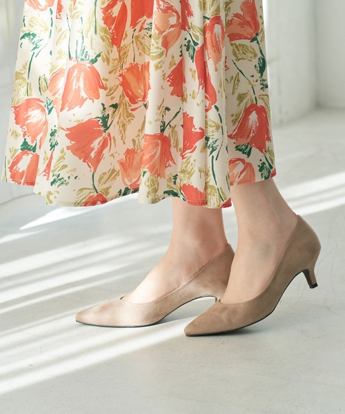 ROPE' PICNIC（ロペピクニック）の「【WEB限定カラー:ゼブラ】ポインテッドトゥプレーンパンプス（パンプス・レディース・ブラック/ブラック系その他3/グレー/ベージュ/ピンク系その他2/オレンジ系その他2・22.5cm/23.0cm/23.5cm/24.0cm/24.5cm/25.0cm）」の5枚目の写真