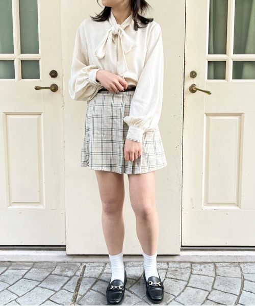 apres jour(アプレジュール)の「ピコレースボウタイブラウス【ZOZOTOWN限定アイテム】【1AP】(シャツ/ブラウス・レディース・ライトベージュ/アイボリー/オフホワイト・X-LARGE/フリー)」の19枚目の写真