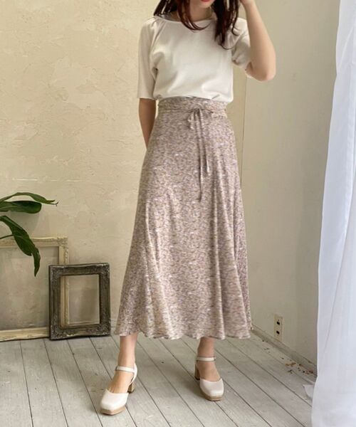 MAJESTIC LEGON（マジェスティックレゴン）の「アンニュイフラワーマーメイドスカート（スカート・レディース・ホワイト系その他/ベージュ系その他2/パープル系その他2・SMALL/MEDIUM）」の13枚目の写真