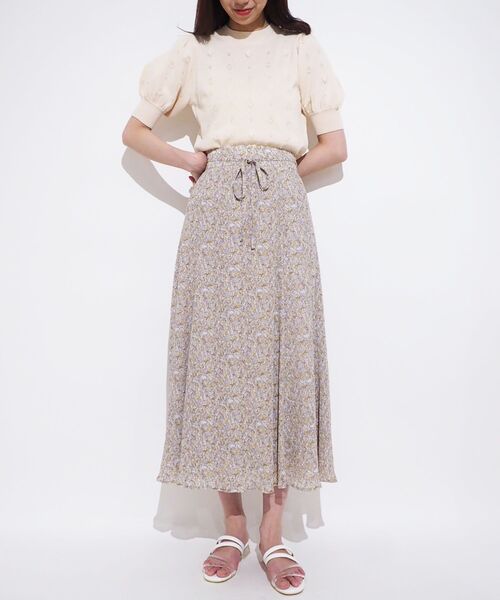 MAJESTIC LEGON（マジェスティックレゴン）の「アンニュイフラワーマーメイドスカート（スカート・レディース・ホワイト系その他/ベージュ系その他2/パープル系その他2・SMALL/MEDIUM）」の4枚目の写真