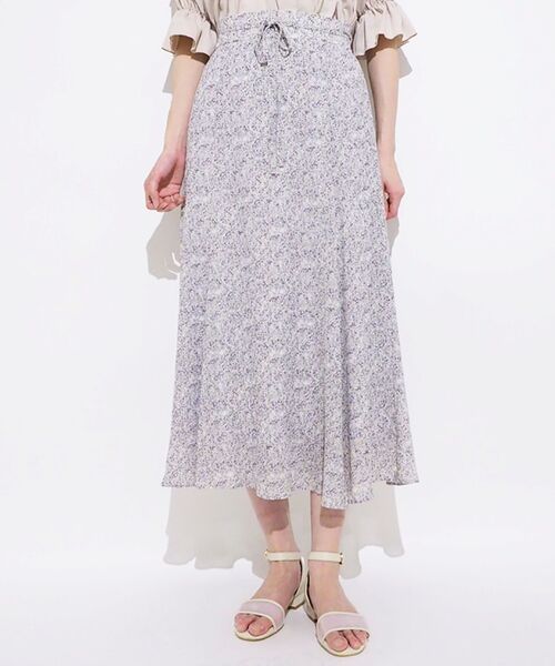 MAJESTIC LEGON（マジェスティックレゴン）の「アンニュイフラワーマーメイドスカート（スカート・レディース・ホワイト系その他/ベージュ系その他2/パープル系その他2・SMALL/MEDIUM）」の9枚目の写真