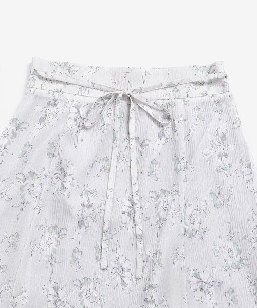 MAJESTIC LEGON（マジェスティックレゴン）の「アンニュイフラワーマーメイドスカート（スカート・レディース・ホワイト系その他/ベージュ系その他2/パープル系その他2・SMALL/MEDIUM）」の16枚目の写真