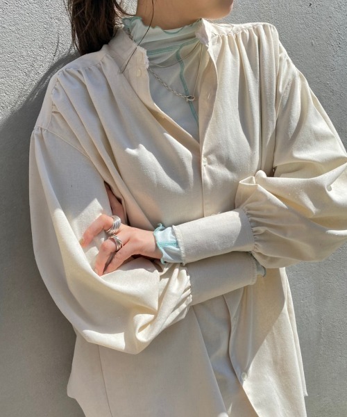 Kastane（カスタネ）の「チュールハイネックインナー（Tシャツ/カットソー・レディース・ネイビー/グリーン系その他/アイボリー/サックスブルー・FREE）」の4枚目の写真