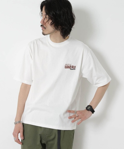 URBAN RESEARCH Sonny Label(アーバンリサーチサニーレーベル)の「DINER/BAR MOTIF Tシャツ(Tシャツ/カットソー・メンズ・チャコールグレー/ホワイト/ピンク/ミント・MEDIUM/LARGE)」の5枚目の写真