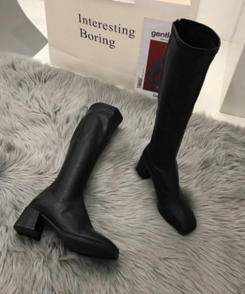 KOR（ケーオーアール）の「スクエアトゥロングブーツ（ブーツ・レディース・ホワイト/ブラック/アイボリー・38/36/37）」の7枚目の写真