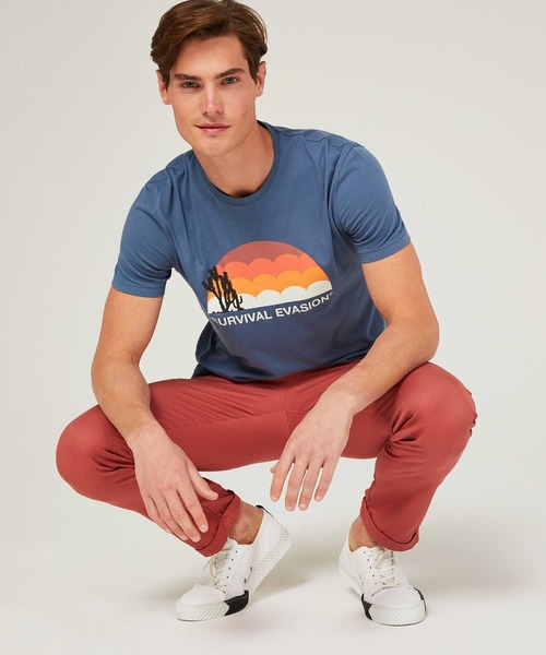 SISLEY(シスレー)の「コットンプリント半袖Tシャツ・カットソー(Tシャツ/カットソー・メンズ・ブラック/オフホワイト/ホワイト/ネイビー・MEDIUM/LARGE/X-LARGE/SMALL)」の4枚目の写真