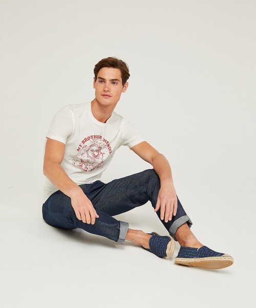 SISLEY(シスレー)の「コットンプリント半袖Tシャツ・カットソー(Tシャツ/カットソー・メンズ・ブラック/オフホワイト/ホワイト/ネイビー・MEDIUM/LARGE/X-LARGE/SMALL)」の2枚目の写真