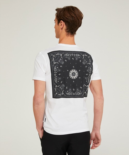 SISLEY(シスレー)の「コットンプリント半袖Tシャツ・カットソー(Tシャツ/カットソー・メンズ・ブラック/オフホワイト/ホワイト/ネイビー・MEDIUM/LARGE/X-LARGE/SMALL)」の12枚目の写真