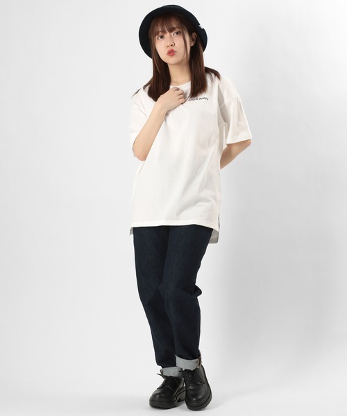 make a ray!(メイク ア レイ!)の「ビッグシルエット Girls Pease Sign イラスト ロゴプリント バックプリント オーバーサイズ/半袖Tシャツ(Tシャツ/カットソー・レディース・オフホワイト/ミント/ライトパープル・M/L)」の4枚目の写真