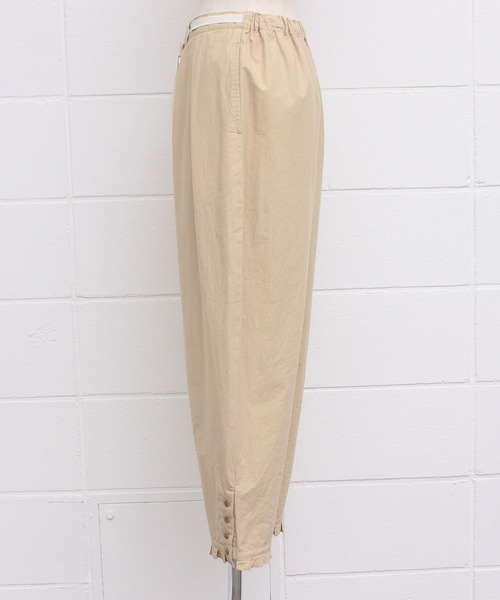 Malle（マル）の「malle ハイカウントダンプ　裾タックパンツ（その他パンツ・レディース・ベージュ/チャコールグレー・FREE）」の20枚目の写真