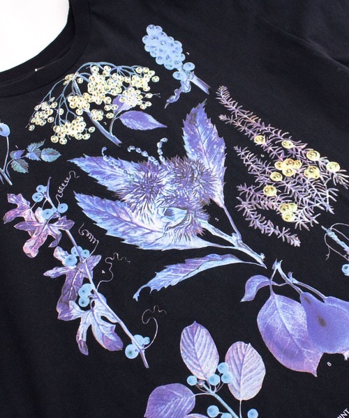 RNA（アールエヌエー）の「M1682 ベリーボタニカルプリントBIG-Tシャツ（Tシャツ/カットソー・レディース・ミント/ブラック/ホワイト・MEDIUM）」の18枚目の写真