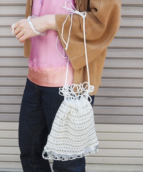 Casselini（キャセリーニ）の「フェイクパールビーズ巾着（ショルダーバッグ・レディース・ブラック/シルバー/ゴールド・FREE）」の6枚目の写真