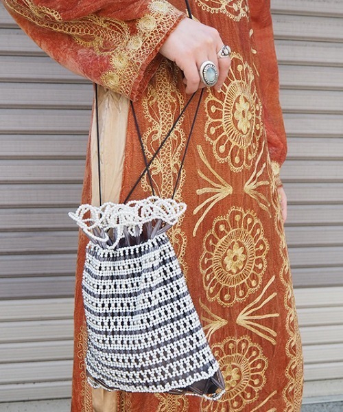 Casselini（キャセリーニ）の「フェイクパールビーズ巾着（ショルダーバッグ・レディース・ブラック/シルバー/ゴールド・FREE）」の8枚目の写真