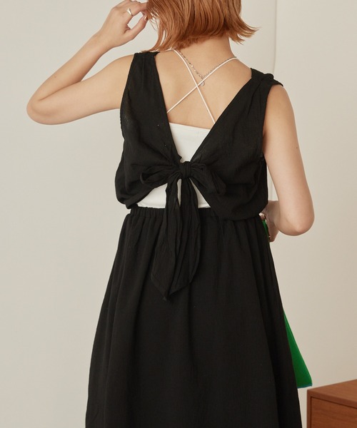 mikke(ミッケ)の「ノースリーブバックシャンリボンワンピース(ワンピース・レディース・ブラック/カーキ/オレンジ・FREE)」の22枚目の写真