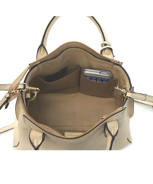 SAZABY（サザビー）の「LRO-01/ショルダー（ショルダーバッグ・レディース・アイボリー/ブルー/イエロー/マジェンタ・FREE）」の11枚目の写真