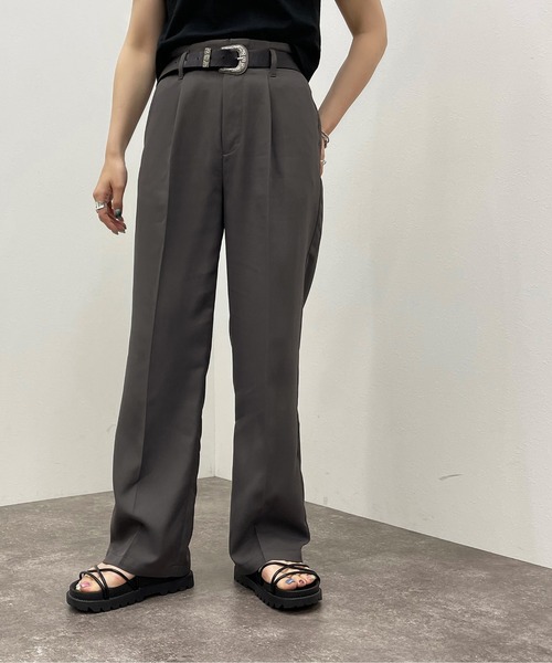apres jour mignon(アプレジュールミニョン)の「ストレートパンツ【SETUP可能】【ZOZOTOWN限定アイテム】(その他パンツ・レディース・ブラック/チャコールグレー/カーキ/パープル・MEDIUM/X-LARGE/SMALL)」の2枚目の写真