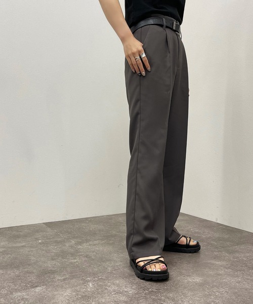 apres jour mignon(アプレジュールミニョン)の「ストレートパンツ【SETUP可能】【ZOZOTOWN限定アイテム】(その他パンツ・レディース・ブラック/チャコールグレー/カーキ/パープル・MEDIUM/X-LARGE/SMALL)」の18枚目の写真