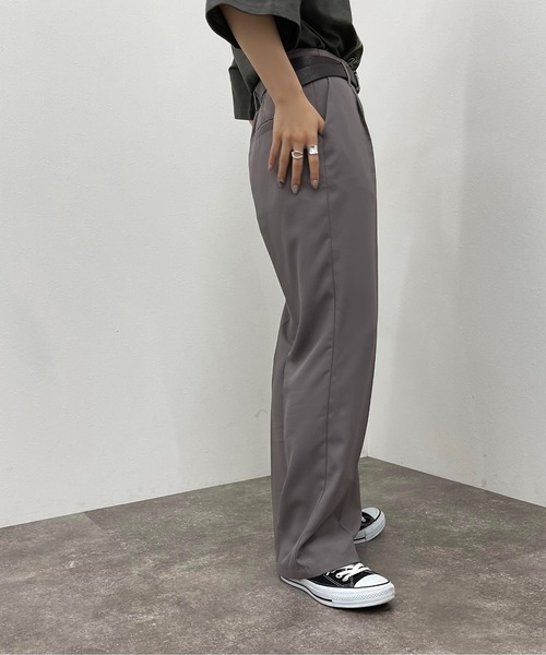 apres jour mignon(アプレジュールミニョン)の「ストレートパンツ【SETUP可能】【ZOZOTOWN限定アイテム】(その他パンツ・レディース・ブラック/チャコールグレー/カーキ/パープル・MEDIUM/X-LARGE/SMALL)」の5枚目の写真