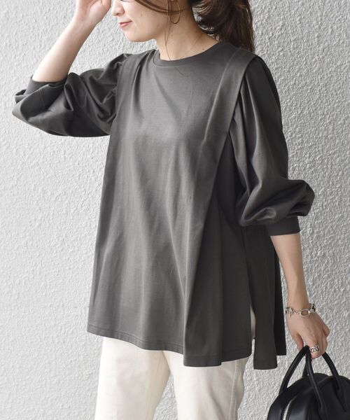 SHIPS(シップス)の「【WEB限定】タックデザインロングTEE◆(Tシャツ/カットソー・レディース・オフホワイト/ブラック/チャコールグレー/ピンク系その他・ONE SIZE)」の4枚目の写真