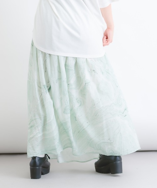 Wordtrobe（ワードトローブ）の「【wordtrobe】マーブル染フレアーロングスカート（スカート・レディース・グリーン/グレー/パープル・FREE）」の12枚目の写真