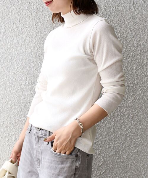 SHIPS（シップス）の「ドライタッチリブタートルネック◇（Tシャツ/カットソー・レディース・オフホワイト/ブラック/ベージュ/グリーン/イエロー/ブルー・ONE SIZE）」の22枚目の写真