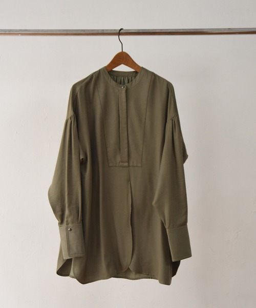 I_am（アイアム）の「stitch no collar blouse（シャツ/ブラウス・レディース・ベージュ/ブラウン/カーキ・FREE）」の3枚目の写真