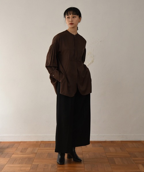 I_am（アイアム）の「stitch no collar blouse（シャツ/ブラウス・レディース・ベージュ/ブラウン/カーキ・FREE）」の7枚目の写真