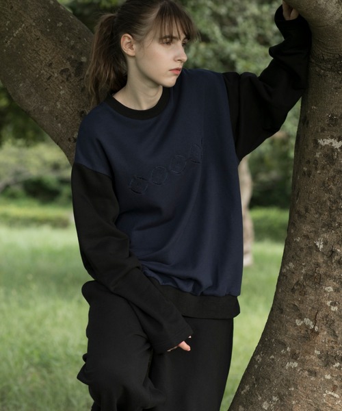 S'more(スモア)の「Logo Crew Sweat(スウェット・レディース・杢グレー/ネイビー・SMALL/MEDIUM/LARGE)」の2枚目の写真