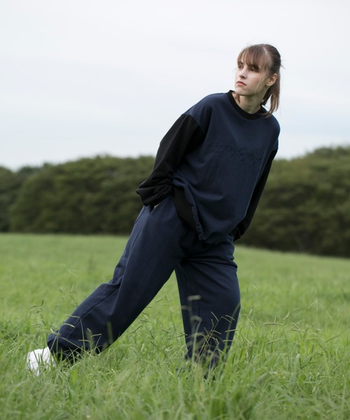 S'more(スモア)の「Logo Crew Sweat(スウェット・レディース・杢グレー/ネイビー・SMALL/MEDIUM/LARGE)」の4枚目の写真