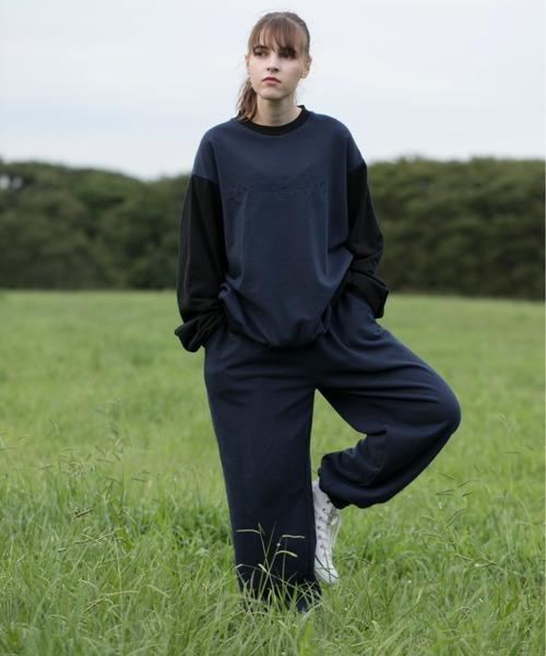 S'more(スモア)の「Logo Crew Sweat(スウェット・レディース・杢グレー/ネイビー・SMALL/MEDIUM/LARGE)」の19枚目の写真