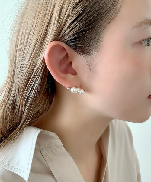 ciite'（シーテ）の「3連パールピアス（ピアス（両耳用））」 - WEAR