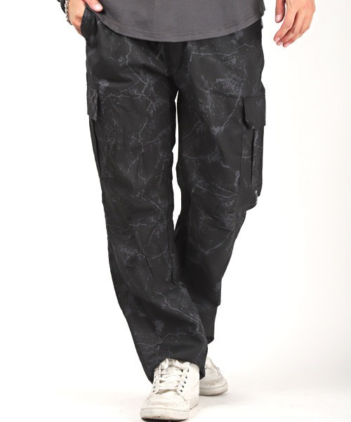 LUXSTYLE(ラグスタイル)の「クラックプリントカーゴパンツ(カーゴパンツ・メンズ・ブラック/チャコール・M/XL/L)」の2枚目の写真