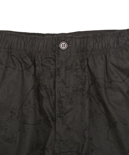 LUXSTYLE(ラグスタイル)の「クラックプリントカーゴパンツ(カーゴパンツ・メンズ・ブラック/チャコール・M/XL/L)」の17枚目の写真