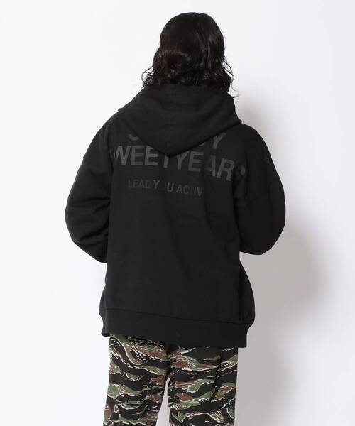 SY32 by SWEET YEARS（エスワイサーティトゥバイスィートイヤーズ）の「SY32 by SWEETYEARS /エスワイサーティトゥバイ スィートイヤーズ/BIG SILHOUETTEヘヴィーZIPフーディー（パーカー・メンズ・ブラック/グレー/ホワイト/レッド・SMALL/LARGE/MEDIUM/X-LARGE）」の5枚目の写真