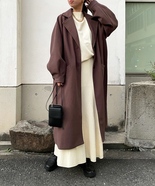 DouDou(ドゥドゥ)の「【WEB限定】ラグランスリーブ袖ボリュームコート(チェスターコート・レディース・ブラック/アイボリー/モカ・FREE)」の7枚目の写真