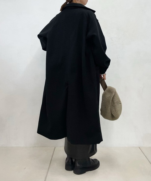 DouDou(ドゥドゥ)の「【WEB限定】ラグランスリーブ袖ボリュームコート(チェスターコート・レディース・ブラック/アイボリー/モカ・FREE)」の22枚目の写真