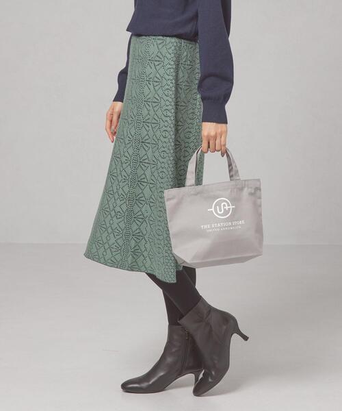 closet story（クローゼットストーリー）の「＜closet story＞ロゴ トートバッグ S2（トートバッグ・レディース・ライトグレー/ブラック/ネイビー・FREE）」の7枚目の写真