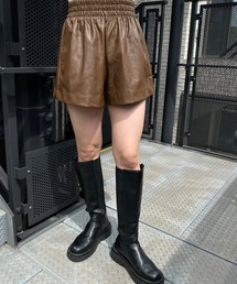 PHILLY | フェイクレザーショートパンツ(その他パンツ)