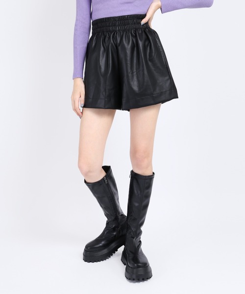 PHILLY（フィリー）の「フェイクレザーショートパンツ（その他パンツ・レディース・ブラック/ブラウン/アイボリー・FREE）」の9枚目の写真
