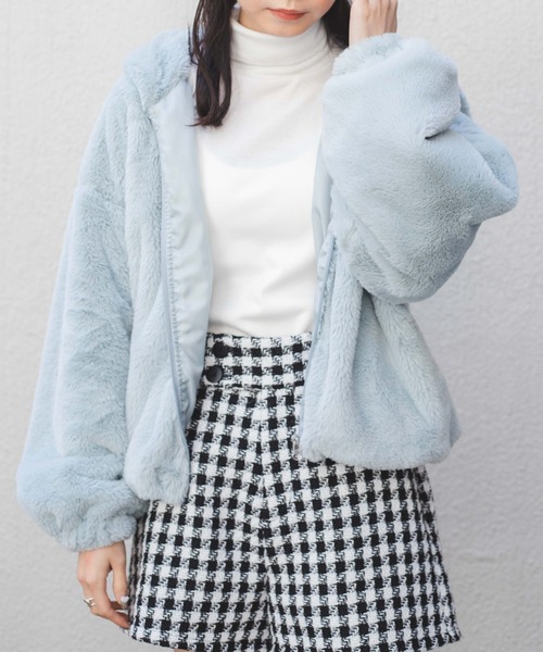 WEGO（ウィゴー）の「WEGO/ファーフードブルゾン（ブルゾン・レディース・ブラウン/サックスブルー/ピンク・SMALL/MEDIUM）」の17枚目の写真