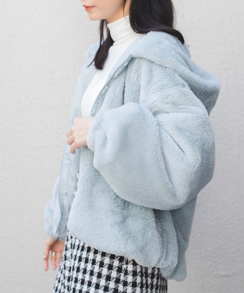 WEGO（ウィゴー）の「WEGO/ファーフードブルゾン（ブルゾン・レディース・ブラウン/サックスブルー/ピンク・SMALL/MEDIUM）」の8枚目の写真