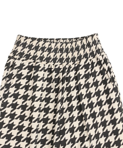 PUNYUS（プニュズ）の「千鳥柄イージーパンツ（その他パンツ・レディース・ホワイト/オレンジ/グリーン・1/2/4/3）」の7枚目の写真