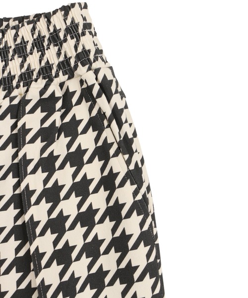 PUNYUS（プニュズ）の「千鳥柄イージーパンツ（その他パンツ・レディース・ホワイト/オレンジ/グリーン・1/2/4/3）」の13枚目の写真