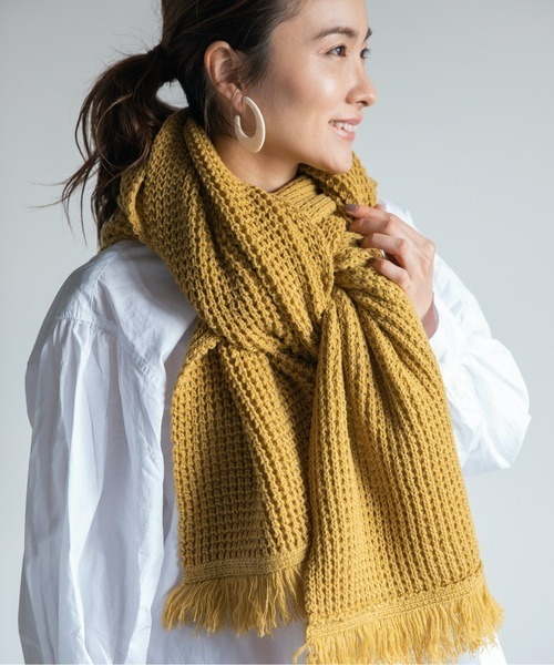 Chaco closet（チャコ クローゼット）の「畔編みフリンジふっくらロングボリュームマフラー（マフラー・レディース・ブラック/ベージュ/パープル/カーキ/ピンク/グリーン・FREE）」の19枚目の写真