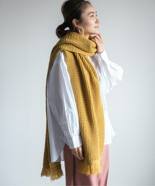 Chaco closet（チャコ クローゼット）の「畔編みフリンジふっくらロングボリュームマフラー（マフラー・レディース・ブラック/ベージュ/パープル/カーキ/ピンク/グリーン・FREE）」の22枚目の写真