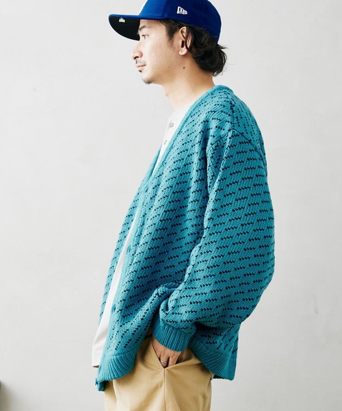 JOURNAL STANDARD relume（ジャーナルスタンダード　レリューム）の「オーバーサイズ バーズアイニット カーディガン（カーディガン/ボレロ・メンズ・ブラック/カーキ/ブルー/ナチュラル・MEDIUM/LARGE）」の8枚目の写真